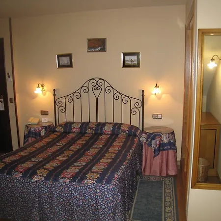 Y Casona El Carmen Perlora