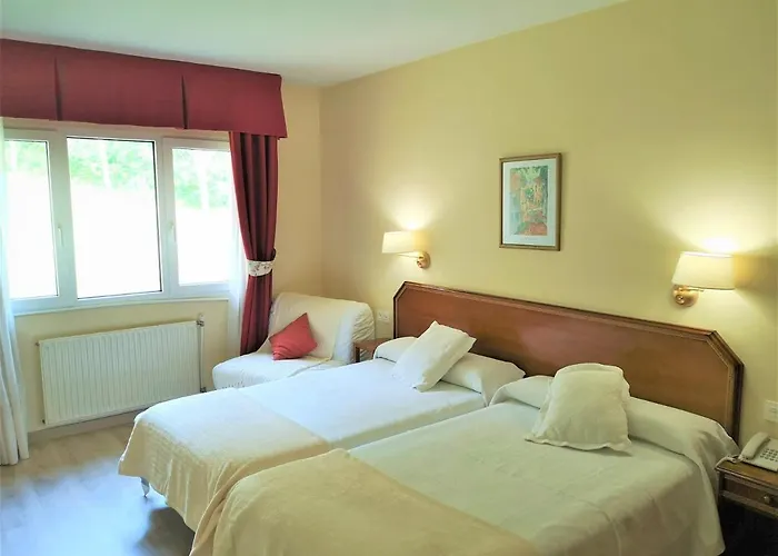 Y Casona El Carmen Perlora