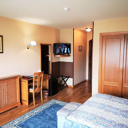 Y Casona El Carmen Szálloda 3*