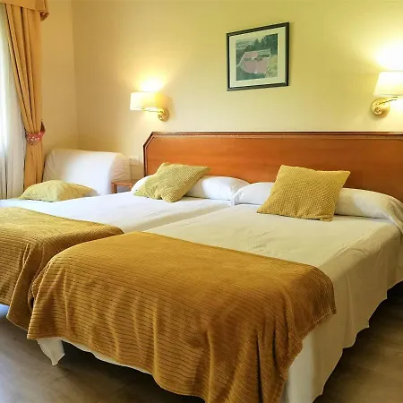 Y Casona El Carmen ペルロラ