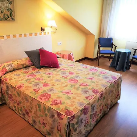 Y Casona El Carmen Szálloda Perlora