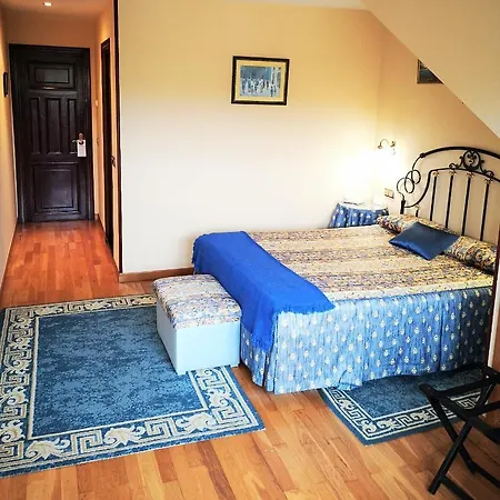 Szálloda Y Casona El Carmen 3*