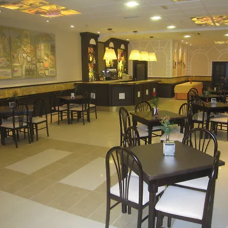 Y Casona El Carmen ホテル 3*