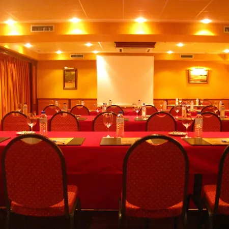 Y Casona El Carmen 3* ペルロラ