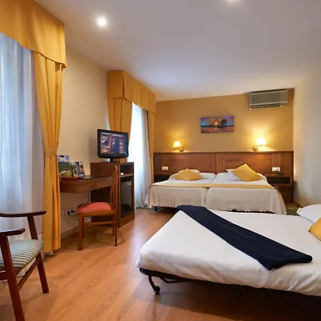 Y Casona El Carmen 3* ペルロラ