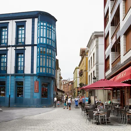 Y Casona El Carmen ペルロラ
