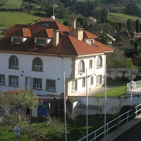 Y Casona El Carmen 3* Перлора