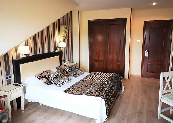 Y Casona El Carmen Perlora