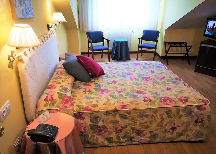 Y Casona El Carmen Perlora