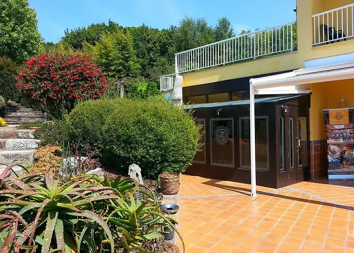 Y Casona El Carmen Perlora